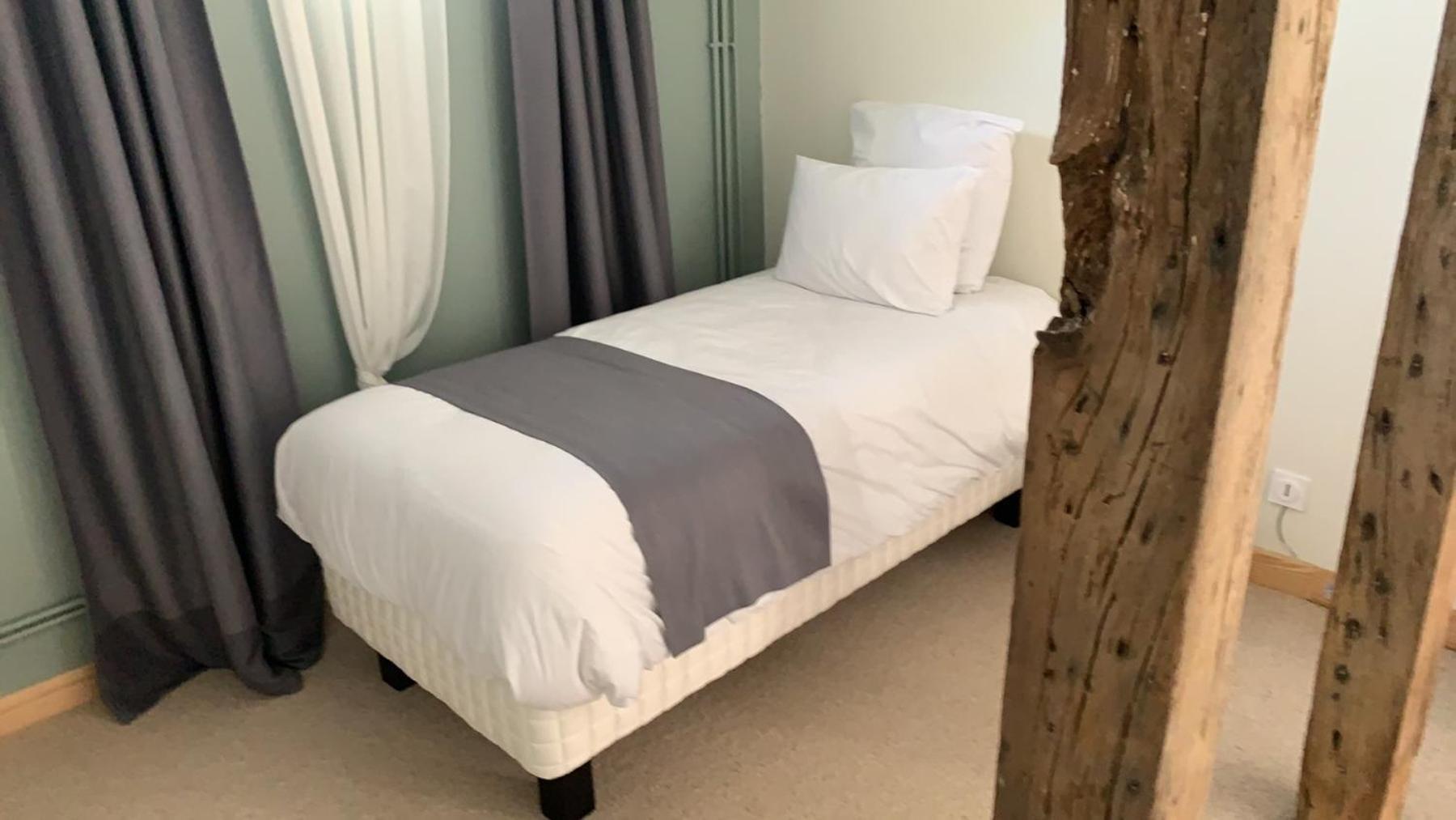 Hotel Le Troncais Saint-Bonnet-Tronçais Zewnętrze zdjęcie