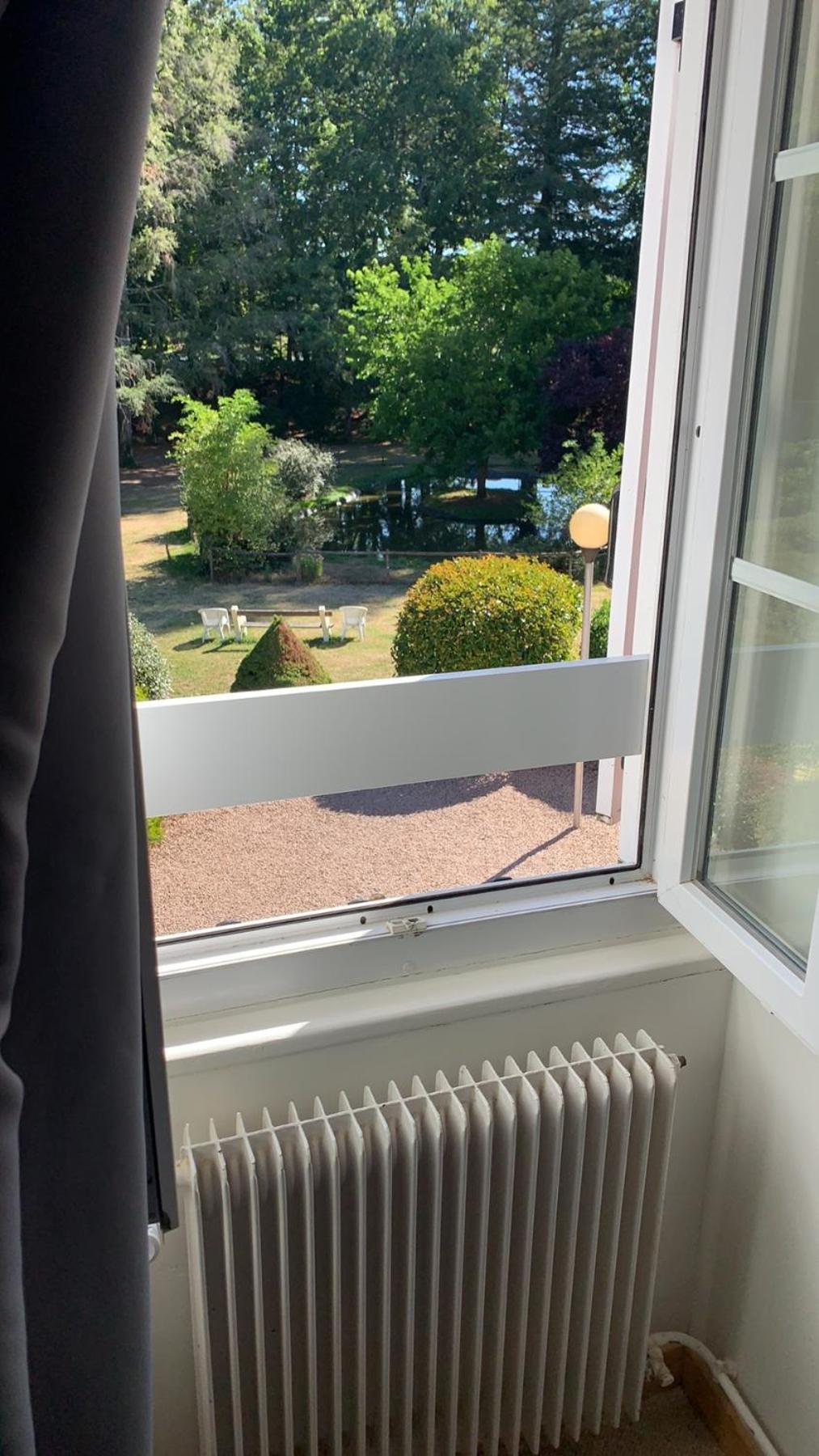 Hotel Le Troncais Saint-Bonnet-Tronçais Zewnętrze zdjęcie