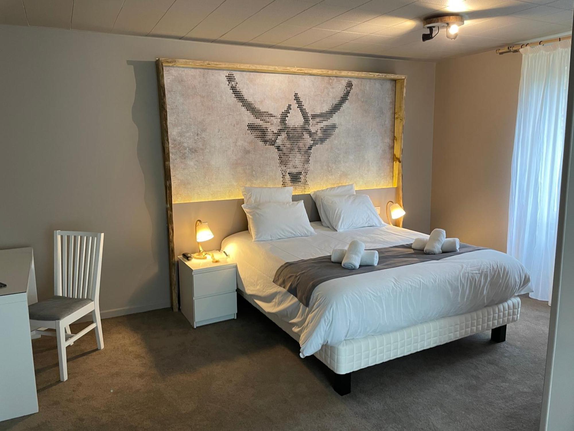 Hotel Le Troncais Saint-Bonnet-Tronçais Zewnętrze zdjęcie