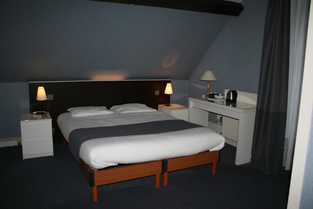 Hotel Le Troncais Saint-Bonnet-Tronçais Pokój zdjęcie
