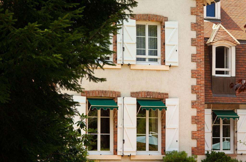 Hotel Le Troncais Saint-Bonnet-Tronçais Zewnętrze zdjęcie