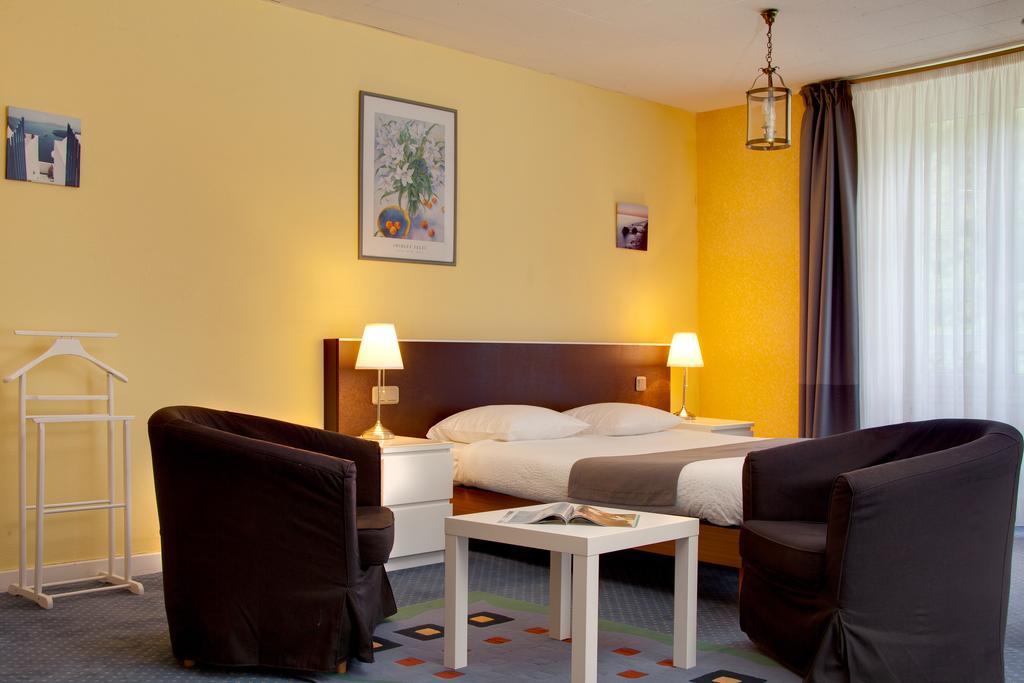 Hotel Le Troncais Saint-Bonnet-Tronçais Zewnętrze zdjęcie