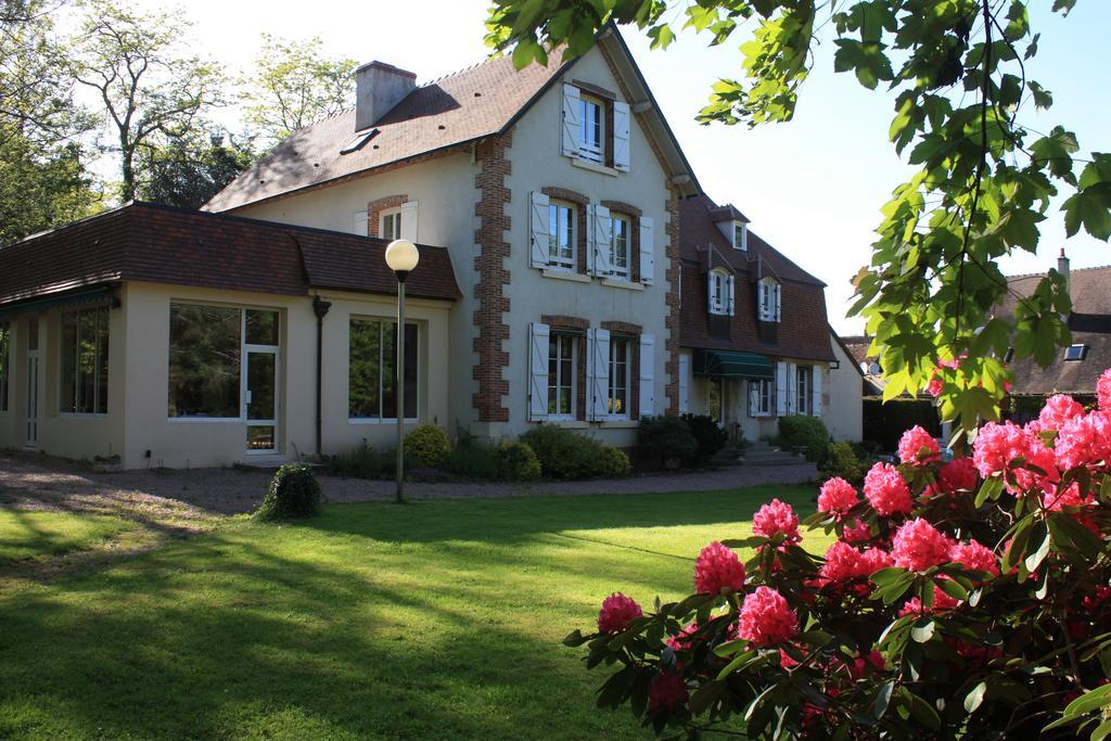 Hotel Le Troncais Saint-Bonnet-Tronçais Zewnętrze zdjęcie